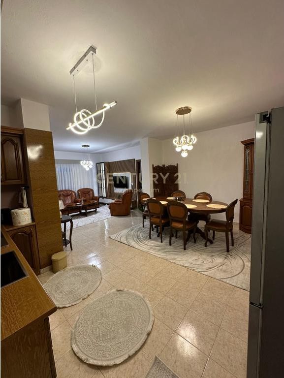 Jepet me qira apartament 2+1 në zonen e Laprakës