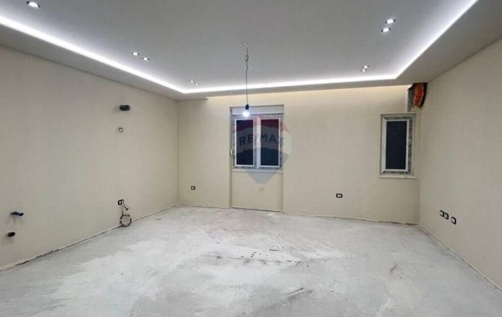 Apartament - Për Shitje - Ambasada Amerikane, Tiranë(ID: 530221059-455)