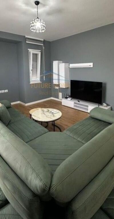 Qera,Apartament 2+1+2+Post Parkimi,Kopshti Botanik,Tiranë