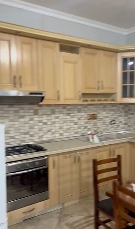 Per qira kati 2 vile ne Porcelan