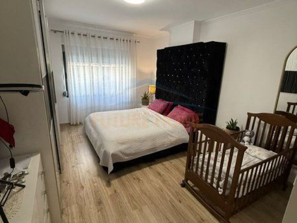 Shitet, Apartament 2+1,Unaza e re, Tiran