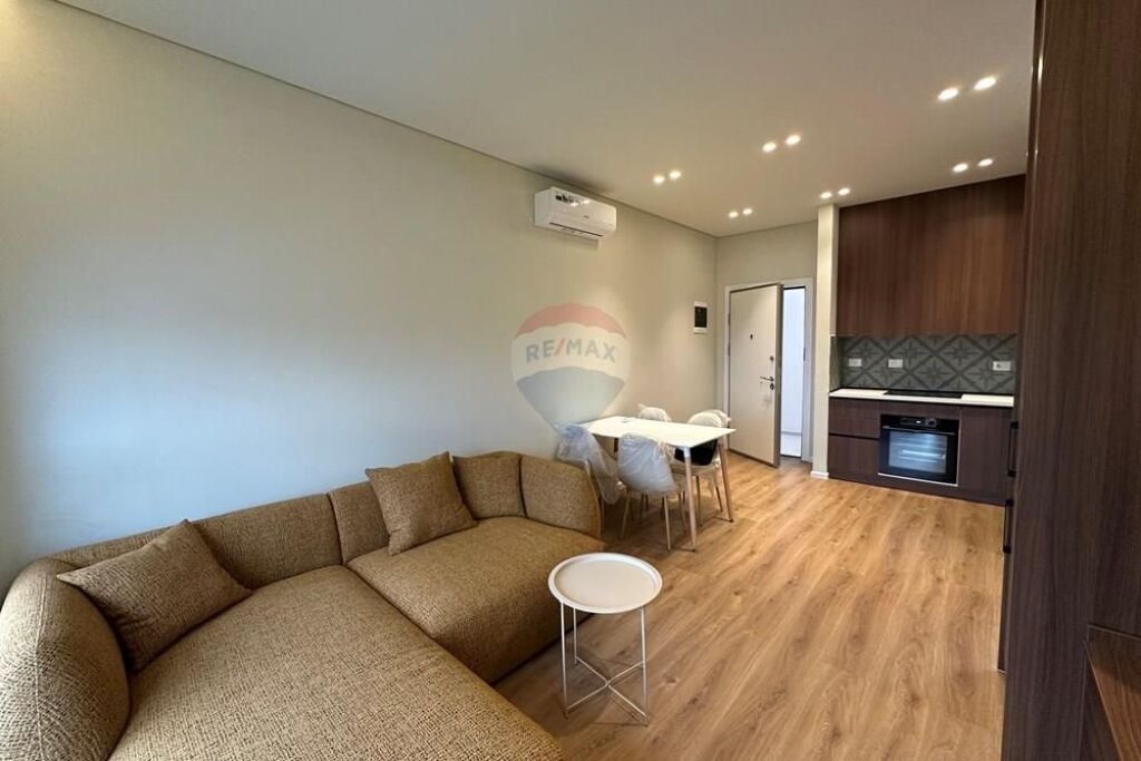 Jepet me qera apartament 1+1 te Ali Demi