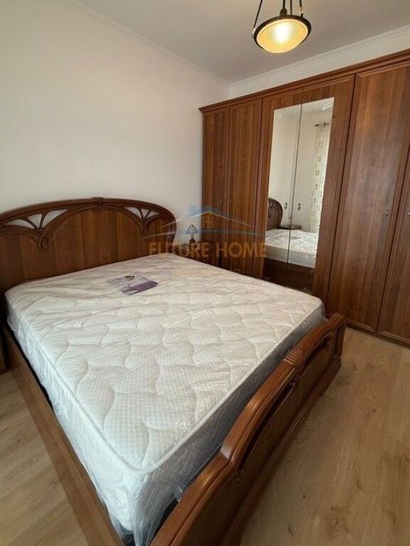 Affitto, Appartamento 2+1, Via Kongresi i Manastirit, Tirana.