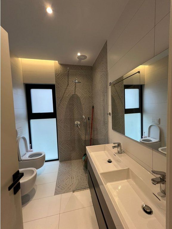 Qera, Apartament 2+1+Post Parkimi, O2 Residence, Tiranë.