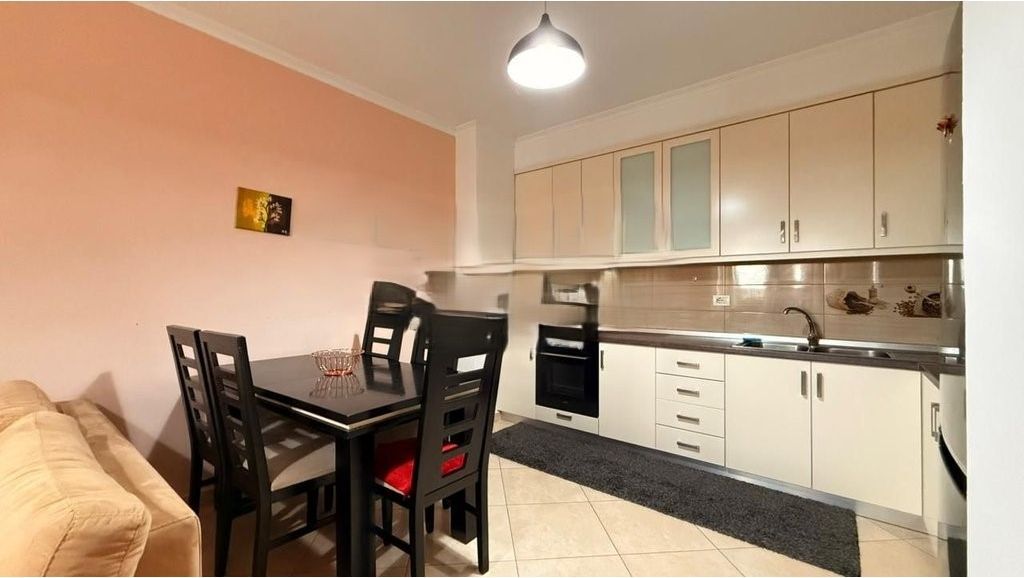 AFFITTASI APPARTAMENTO 2+1+2 A ASTIR