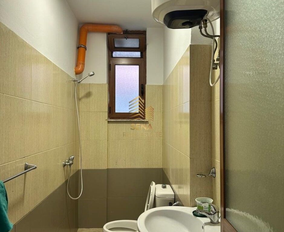 Qira,Garsoniere,Xhamlliku,30,000 ALL/muaj