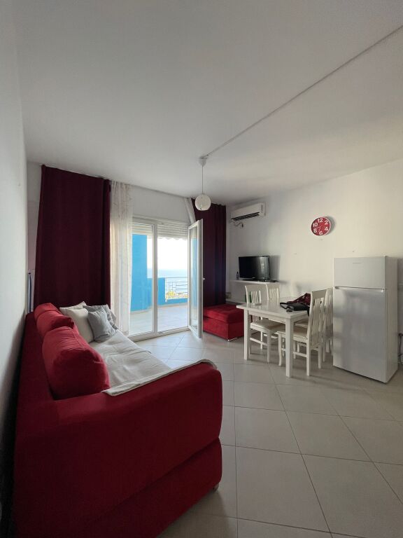 Appartamento 2+1+2 in vendita con vista mare +2 posti auto a Dhermi