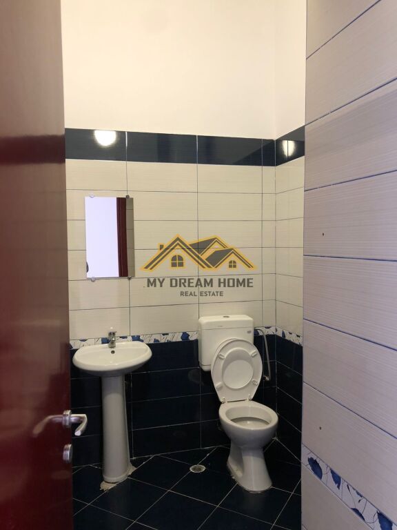 SHITET AMBJENT BIZNESI NE ZONEN E ISH URT-SE!