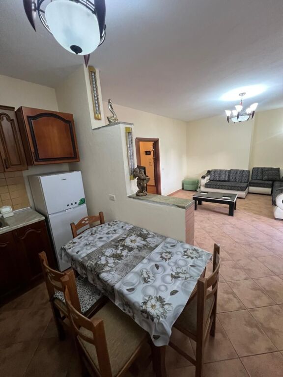 JEPET ME QERA APARTAMENT 2+1 NE ZONE E ISH RAJONIT DURRES