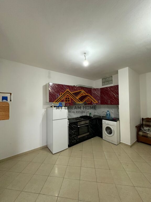 APARTAMENT 1+1 NE PLAZH, DURRES PER QIRA !