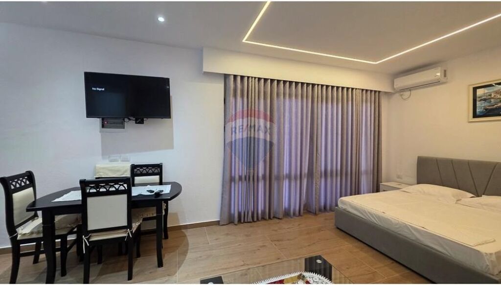 Garsoniere me qera pas shkolles Halim Xhelo,Vlore