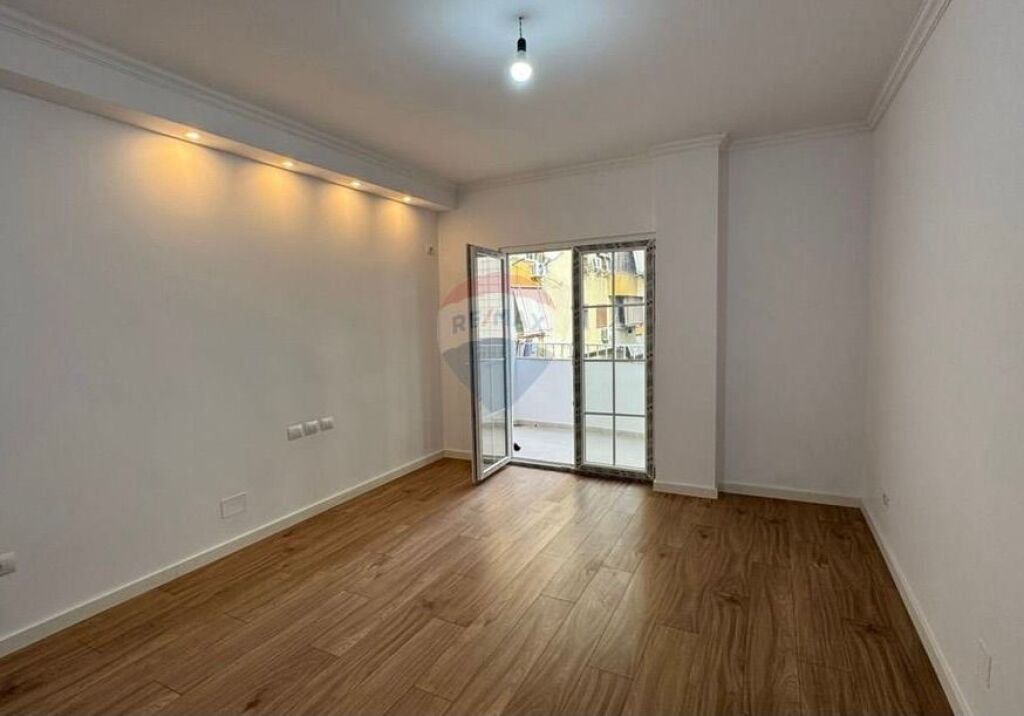 APARTAMENT 2+1 - RRUGA E BOGDANEVE. ID: 530471002-600