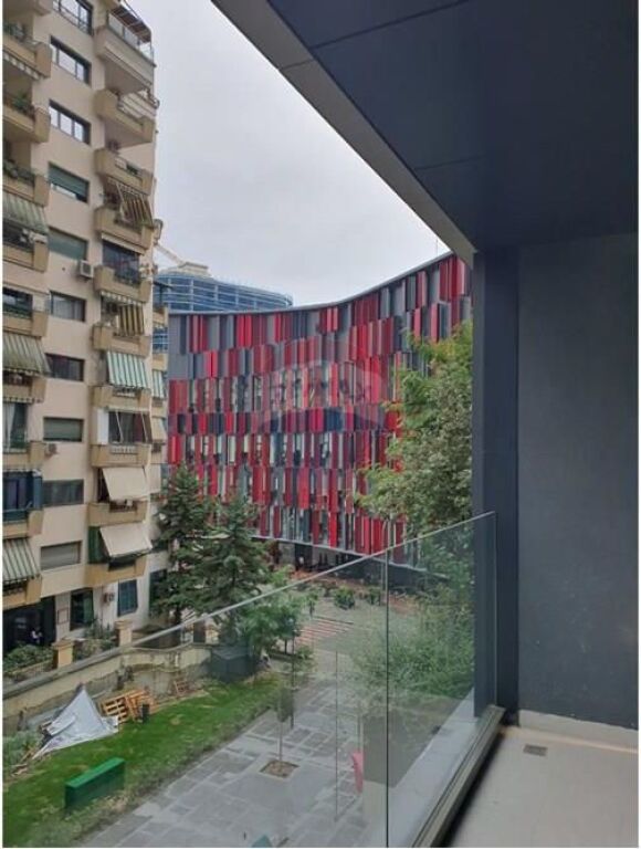 Apartament luksoz me qira ne rrugen Dervish Hima ( prane Air Albania stadium)