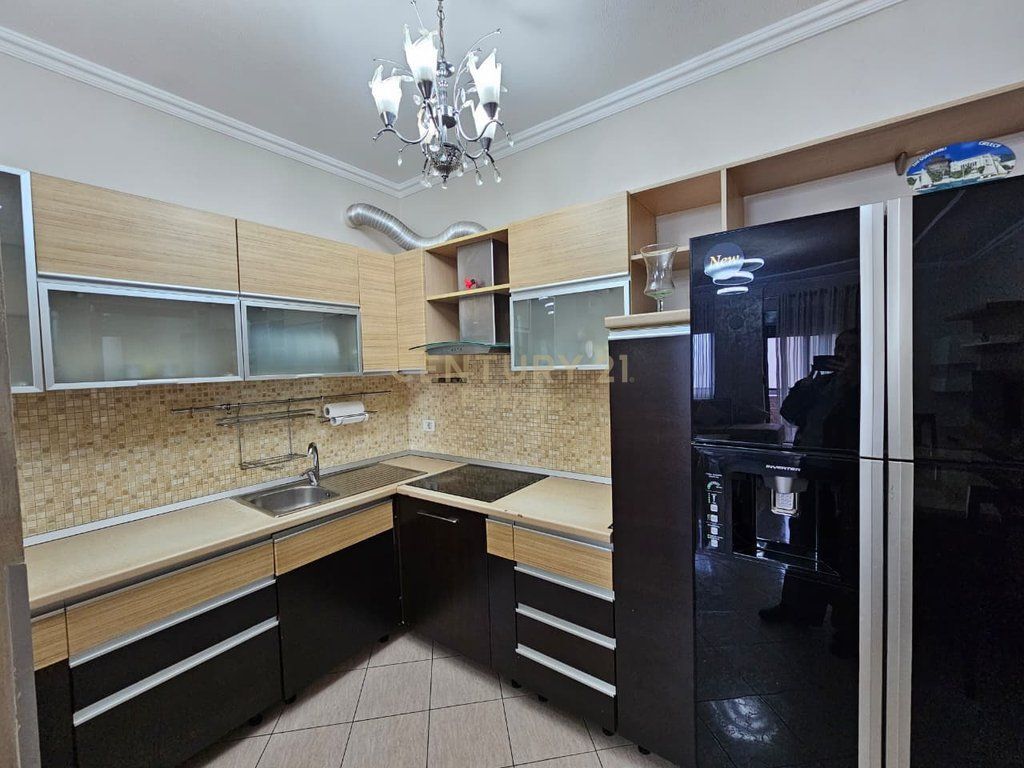 Apartament 2+1 me qira në zonën Globe – pallat i ri