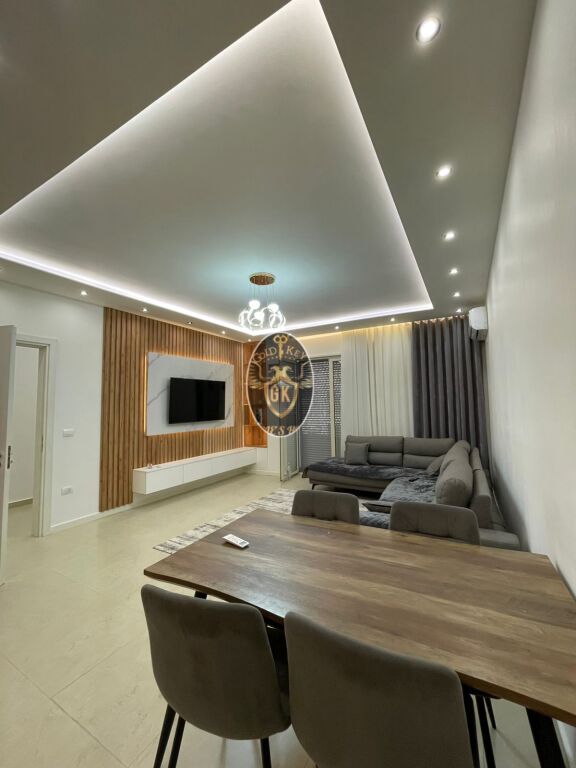 🏡 APARTAMENT ME QERA 2+1 RRUGA E PORTIT DURRES