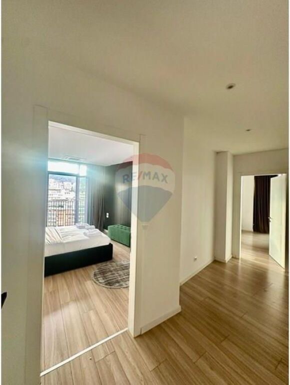 Apartament 2+1+2 per shitje Lake View