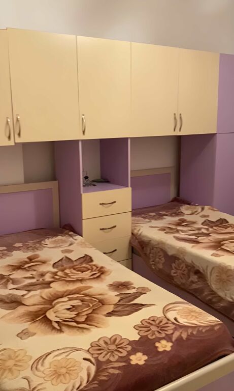 Affittasi Appartamento 2+1 + Garage – Astir (vicino a Villa L)!
