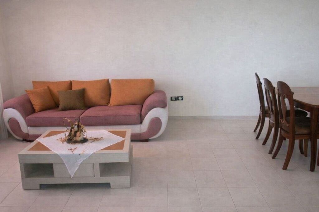 Shitet vile 2 kateshe afer shkolles Bajram Curri Tirane (ID 4141002)
