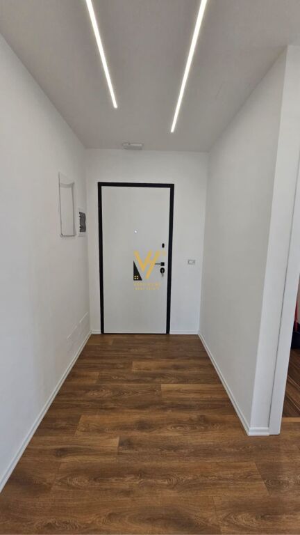 JEPET ZYRE 130 M2 ME QERA TE LAKEVIEW RESIDENCE 1.700 EURO