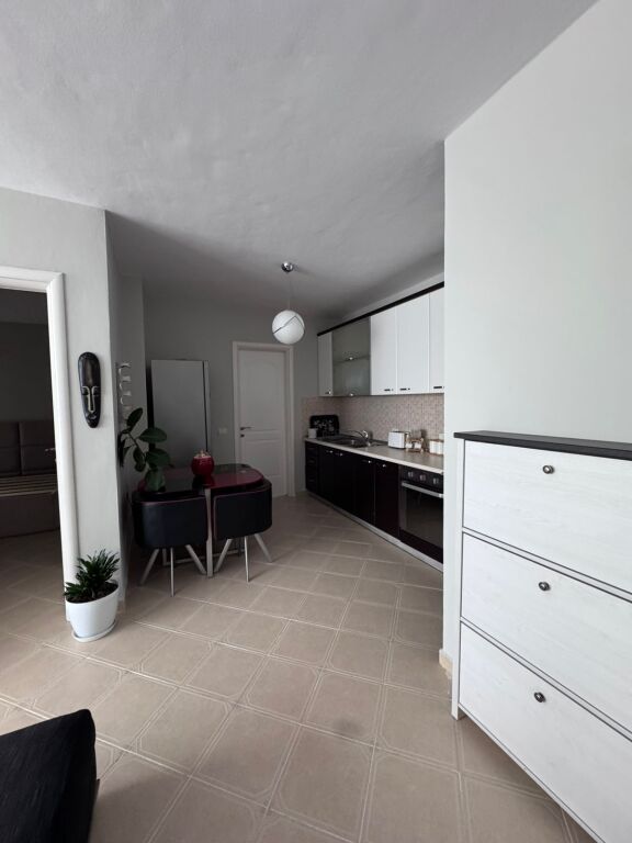 Appartamento 1 +1 in affitto in Via Ndre Mjeda!
