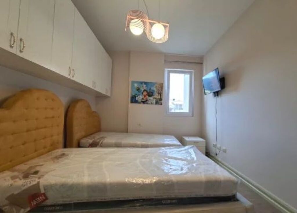 Jepet Me Qira : Apartament 3+1+2wc &amp; 1 BLLK (📍Liqeni I Thate/ Kompleksi Belleview  ) ✨️ E mobiluar / 100% e re  🔥🔥 1000€/Muaj