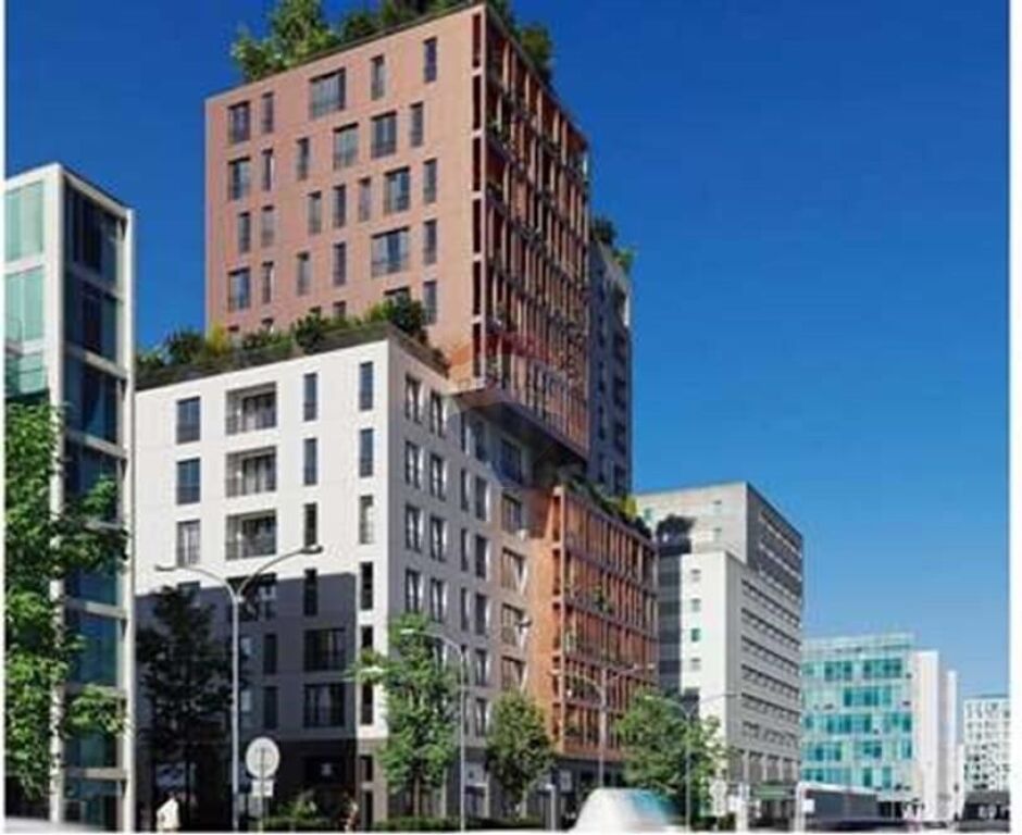 Ambiente komerciale te rruga Dritan Hoxha!