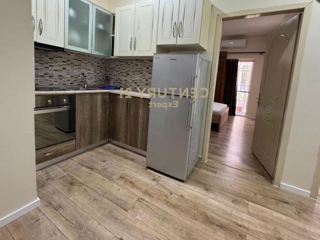 Jepet me qera 2+1 ne Rr. Islam Alla