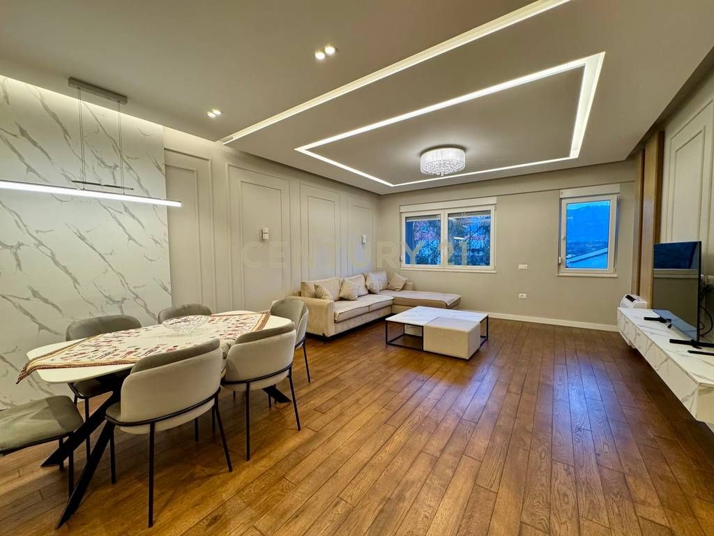 SHITET APARTAMENT 3+1+2 🅿️ LIQENI I THATE FZ 355,000 € Sip. Totale  145m2  Sip. e brendshme  124m2