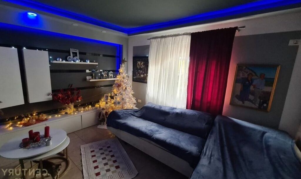 Shitet 2+1 tek 21 Dhjetori