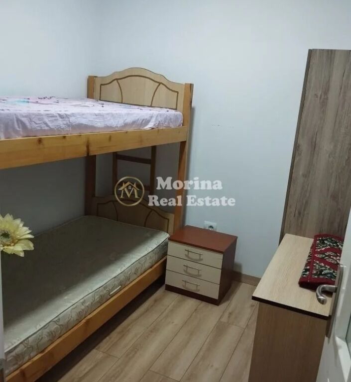 Qera | Shtëpi private 2 + 1 | Senatoriumi| 350 €/muaj