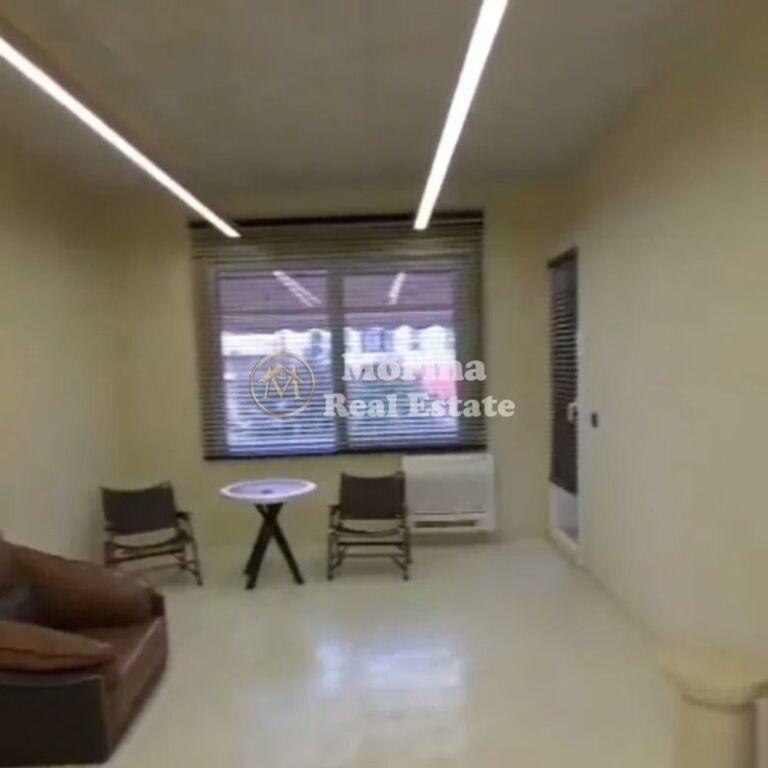 Shitje | Ambjent Biznesi | Komuna Parisit | 222000 €