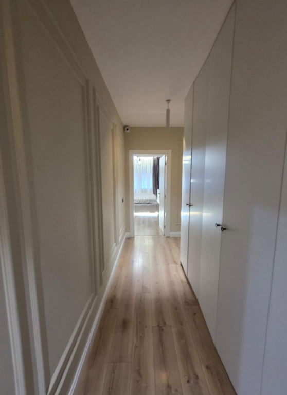 Shitet Apartament 2+1 – Komuna e Parisit