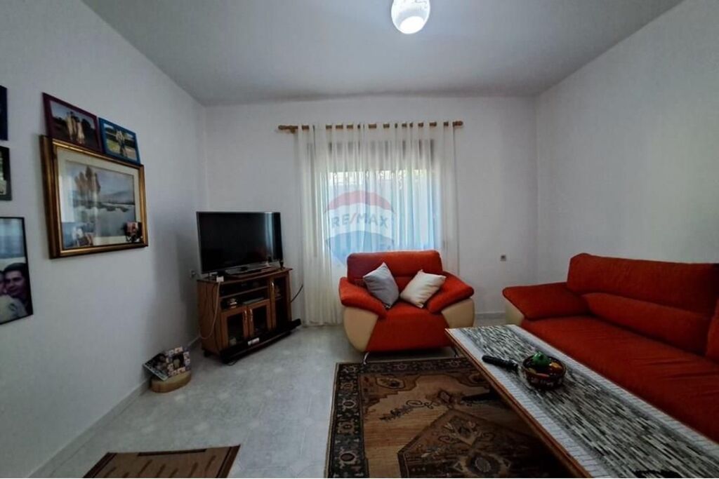 🏡 SHTËPI PRIVATE PËR SHITJE – KARBASH, VLORË
