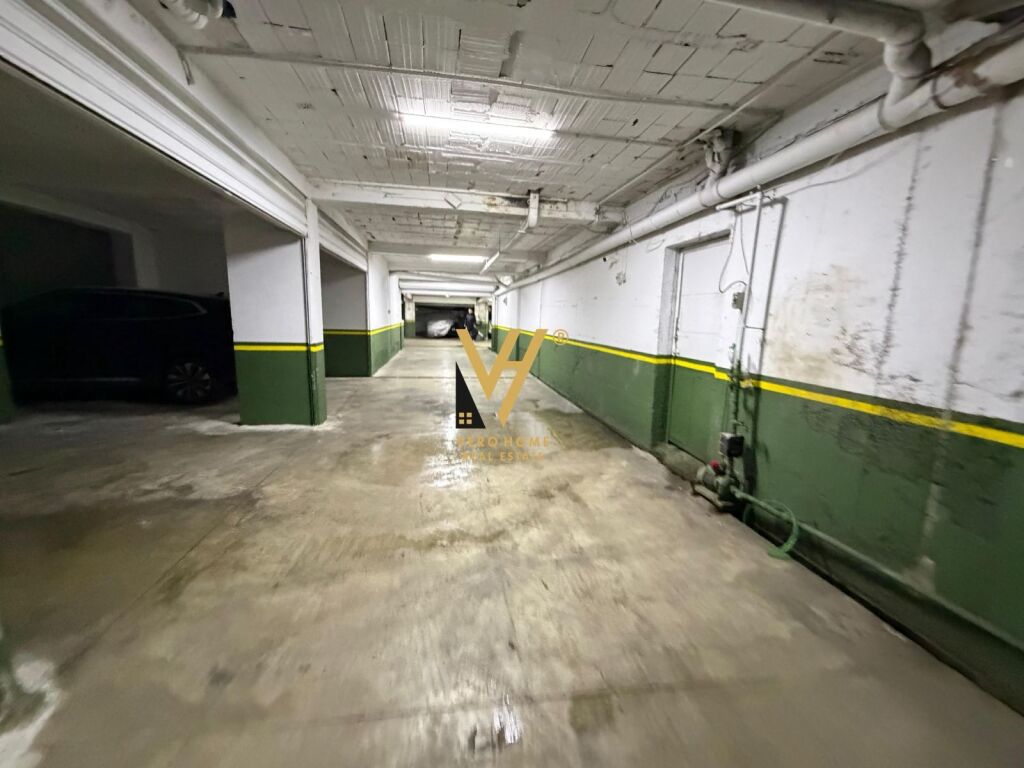 JEPET LAVAZH-PARKING ME QERA TE RRUGA E KAVAJES 1.600 EURO