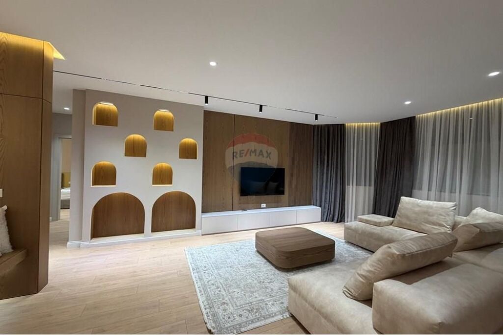 Super apartament per qira 3+1+2