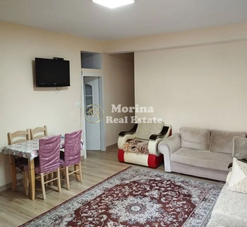 Qera | Shtëpi private 2 + 1 | Senatoriumi| 350 €/muaj