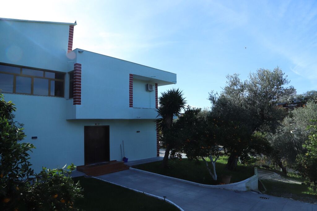 vile 2 kateshe per shitje ne vlore