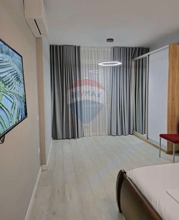 Shitet Apartament 2+1+2 tek rruga e Barrikadave ID: 530571006-4