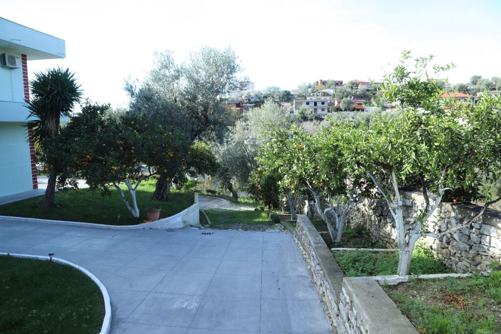 vile 2 kateshe per shitje ne vlore