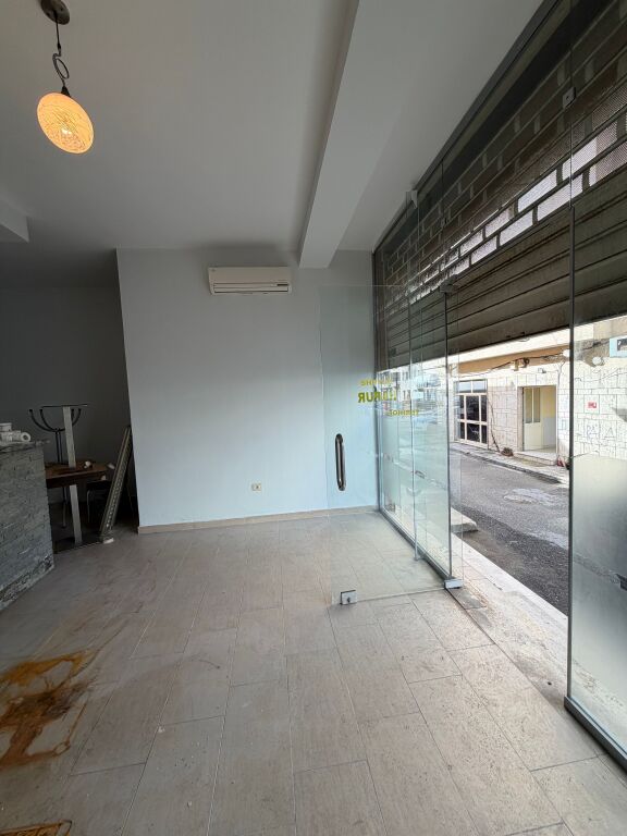 Dyqan me qera plazh durres