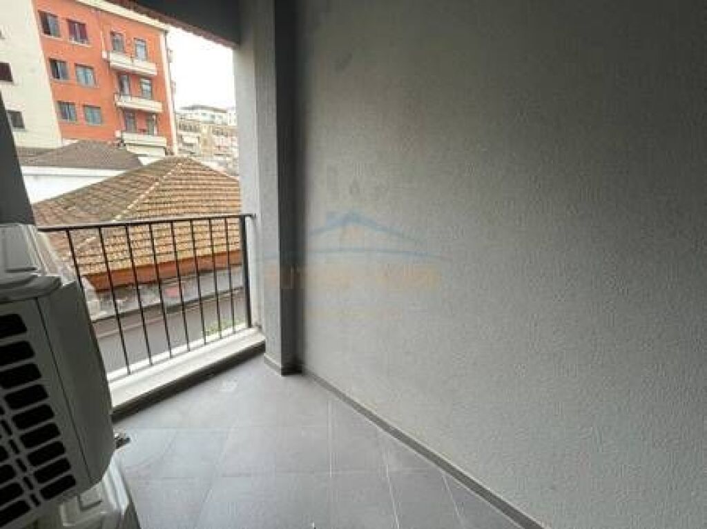 Qera, Apartament 1+1 , 21 Dhjetori, Tiranë