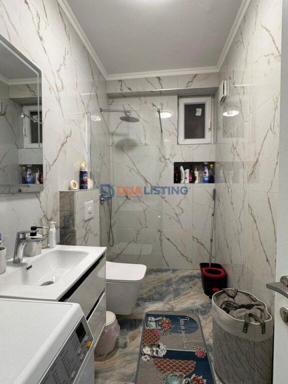 SHITET APARTAMENT 1+1 TEK KOPSHTI BOTANIK !