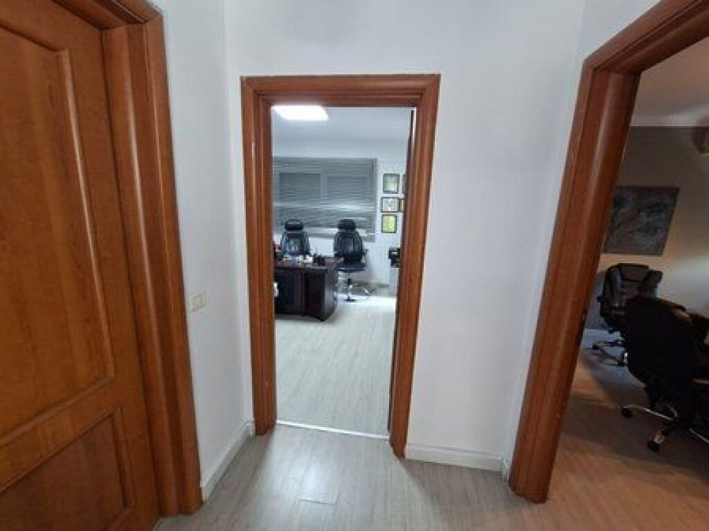 Affitto, Locale per Ufficio, Myslym Shyri, Tirana.