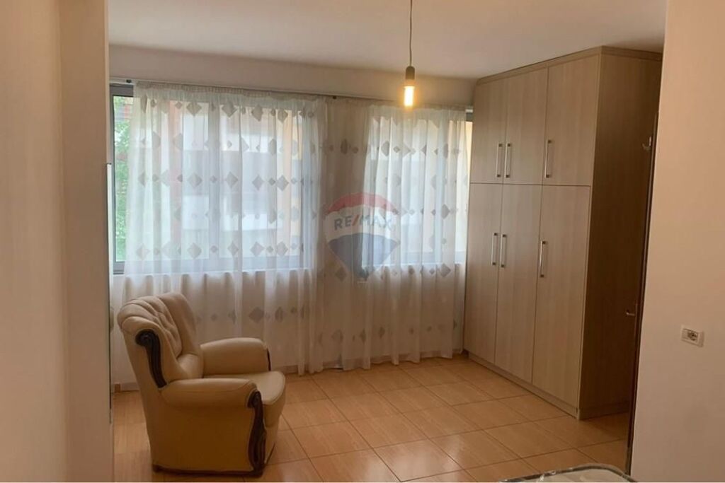 Appartamento 1+1 in vendita ad Astir