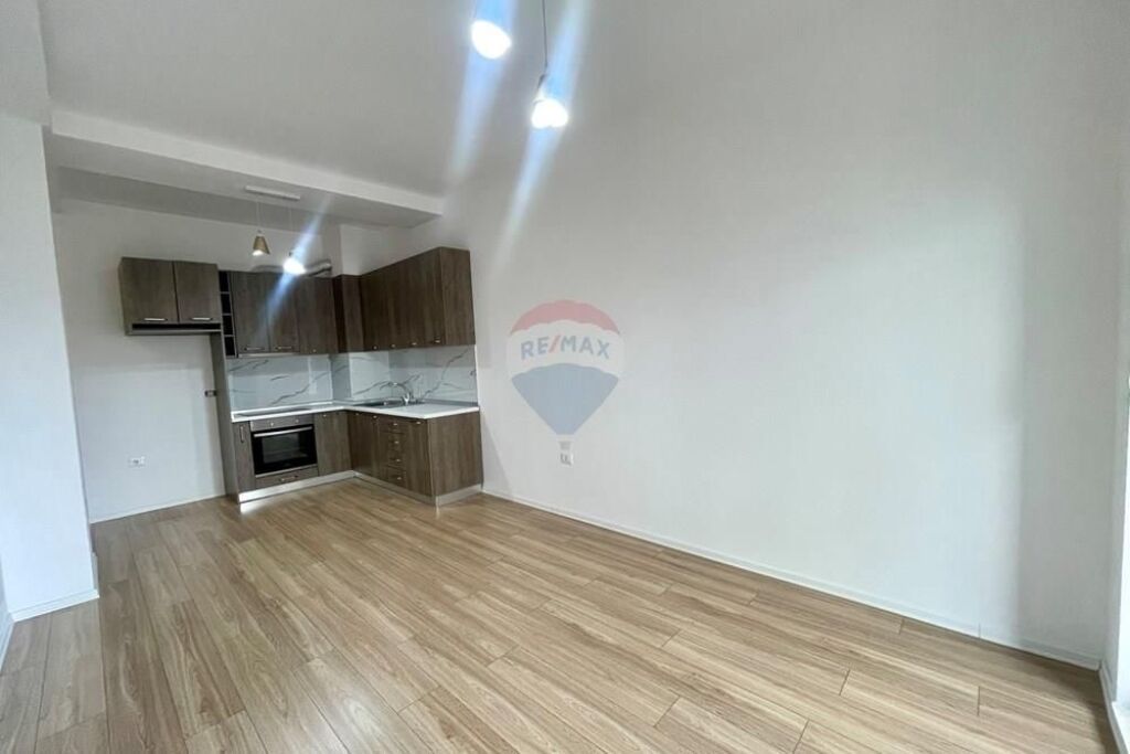 Appartamento - In Vendita - Complesso Contact, Tirana