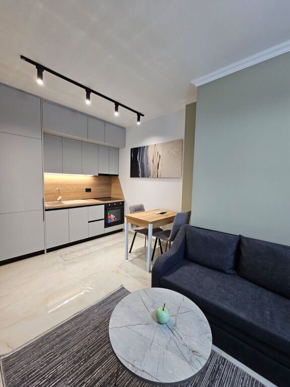 Garzoniere me qira tek 5 Maji