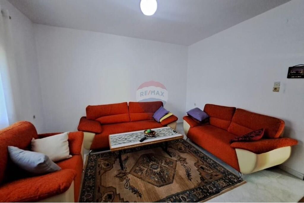 🏡 SHTËPI PRIVATE PËR SHITJE – KARBASH, VLORË