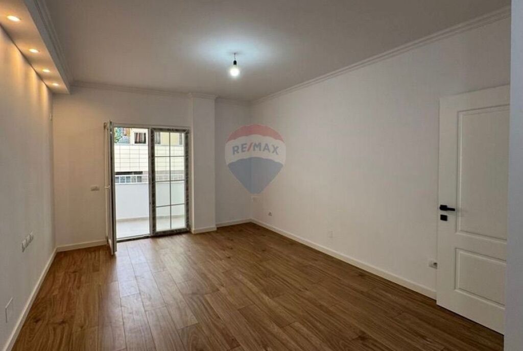 APARTAMENT 2+1 - RRUGA E BOGDANEVE. ID: 530471002-600