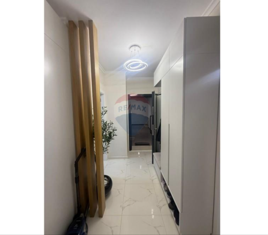 Appartamento in affitto 2+1 a Tirana Golden Park