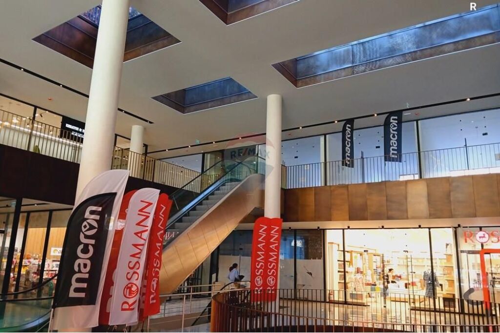 SHITET DYQAN TEK GARDEN BUILDING